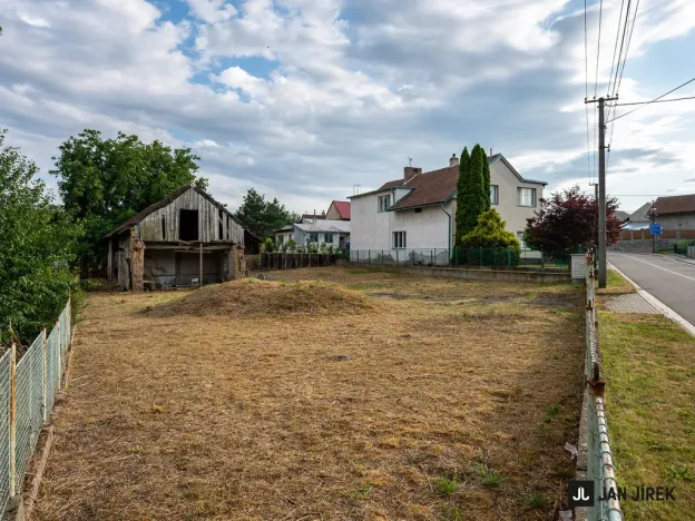 Prodej pozemku, Křičeň, 1045 m2