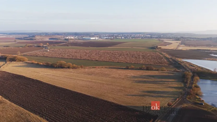 Prodej pozemku pro bydlení, Úherce, 12377 m2