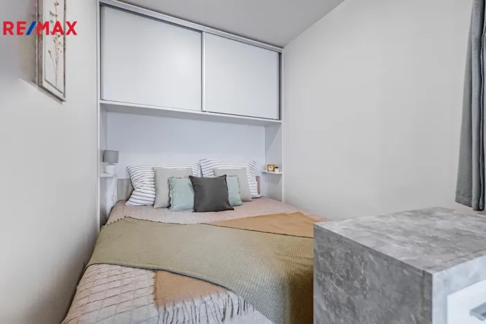 Prodej bytu 1+kk, Praha - Letňany, Miroslava Hajna, 48 m2