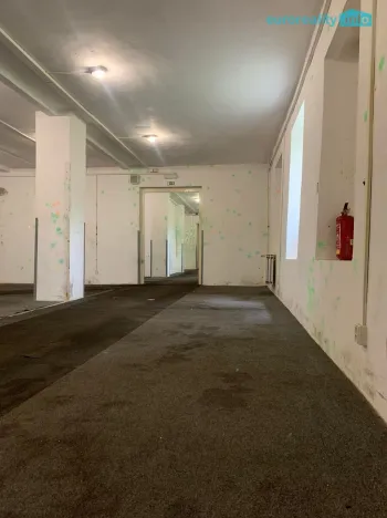 Pronájem skladu, Karlovy Vary, Sokolovská, 1800 m2