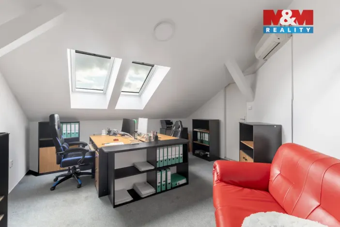 Prodej kanceláře, Ostrava - Kunčičky, Škrobálkova, 700 m2