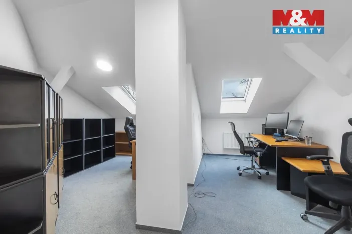 Prodej kanceláře, Ostrava - Kunčičky, Škrobálkova, 700 m2