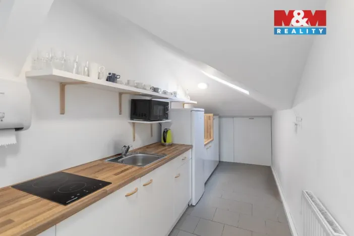 Prodej kanceláře, Ostrava - Kunčičky, Škrobálkova, 700 m2