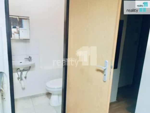 Prodej komerční nemovitosti, Praha - Vršovice, Gruzínská, 24 m2