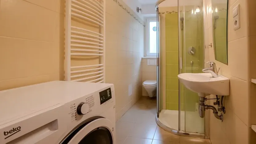 Pronájem bytu 2+1, Poděbrady, Hakenova, 51 m2