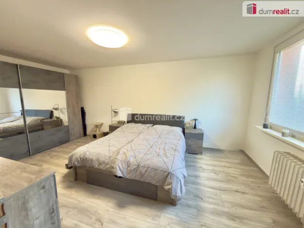 Pronájem bytu 2+1, Ústí nad Labem - Střekov, Tolstého, 64 m2