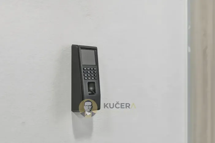 Prodej skladu, Kostelec nad Labem, Neratovická, 3457 m2