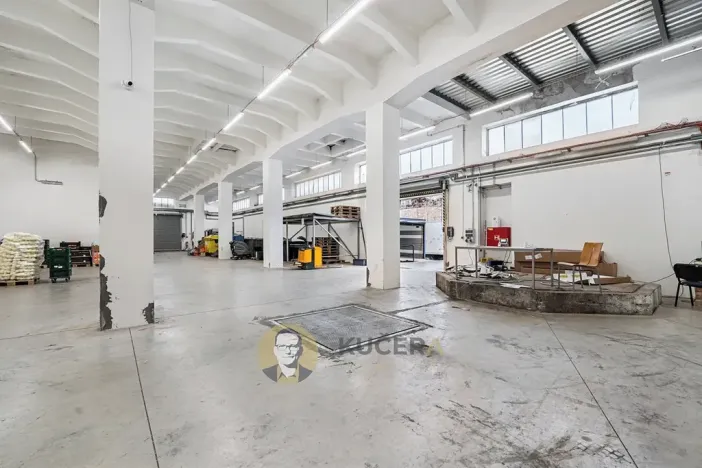 Prodej skladu, Kostelec nad Labem, Neratovická, 3457 m2