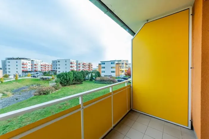 Pronájem bytu 1+kk, Praha - Kyje, Sicherova, 33 m2