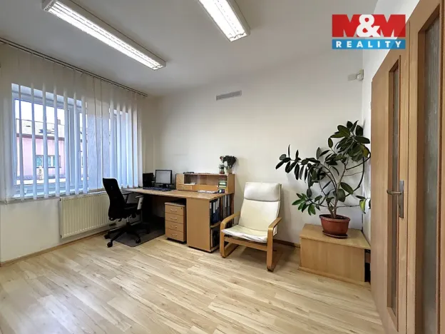 Prodej kanceláře, Karviná - Fryštát, Ostravská, 211 m2