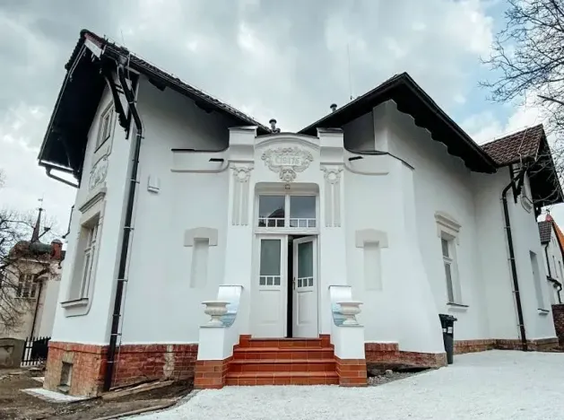 Pronájem kanceláře, Praha - Strašnice, U nových vil, 111 m2