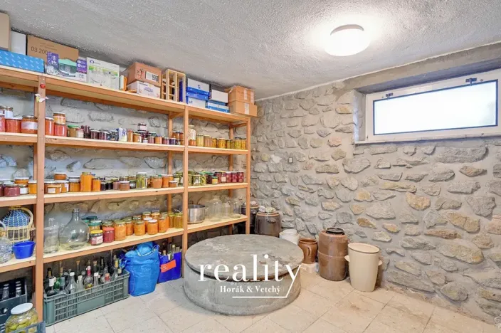 Prodej rodinného domu, Hodonice, 480 m2