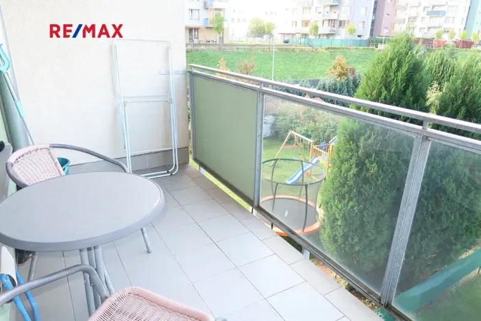 Pronájem bytu 1+kk, Praha - Hloubětín, Nepelova, 30 m2