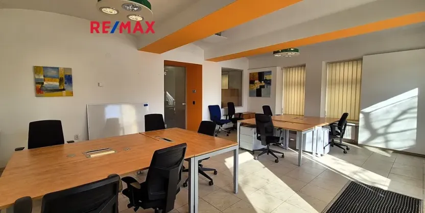 Pronájem obchodního prostoru, Mladá Boleslav, Bělská, 118 m2