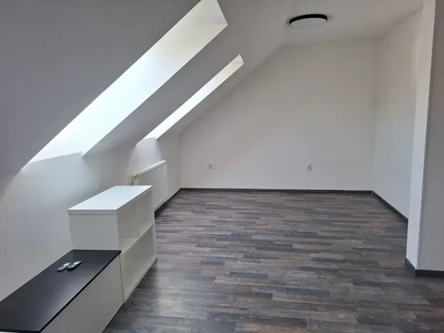 Pronájem bytu 1+kk, Brno, Vážného, 30 m2