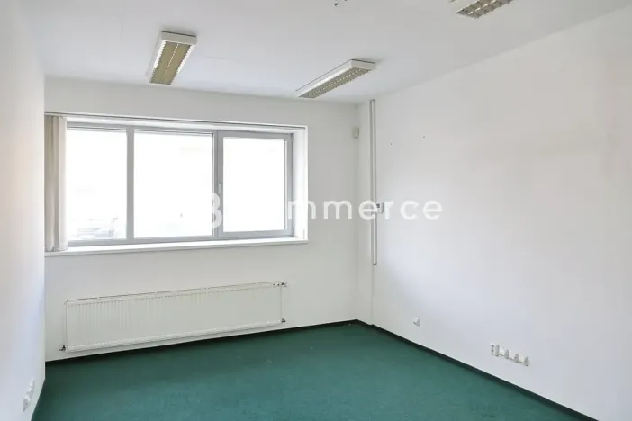 Pronájem skladu, Brno, 1055 m2