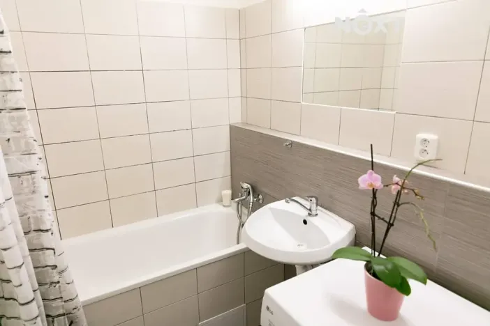 Pronájem bytu 1+kk, Zlín, U Trojáku, 27 m2