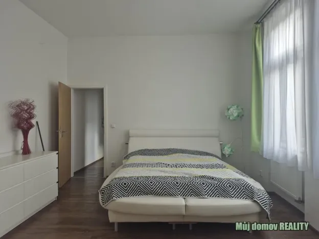 Pronájem bytu 3+kk, Praha - Karlín, Křižíkova, 74 m2