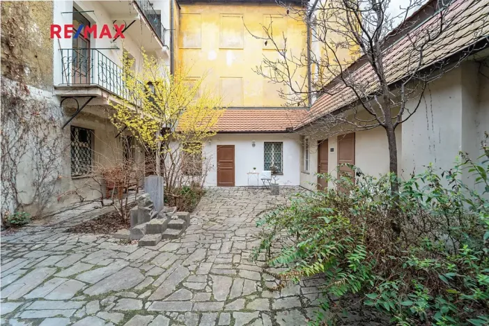 Prodej bytu 3+1, Praha - Malá Strana, Nebovidská, 57 m2