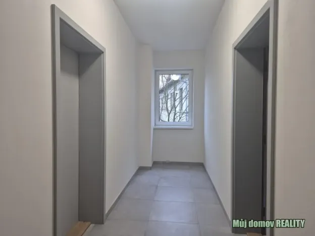 Prodej bytu 2+kk, Praha - Pitkovice, V Pitkovičkách, 39 m2