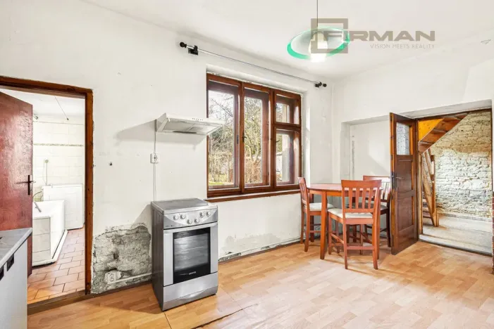 Prodej rodinného domu, Kostelec nad Labem, nám. Pod Martinem, 135 m2