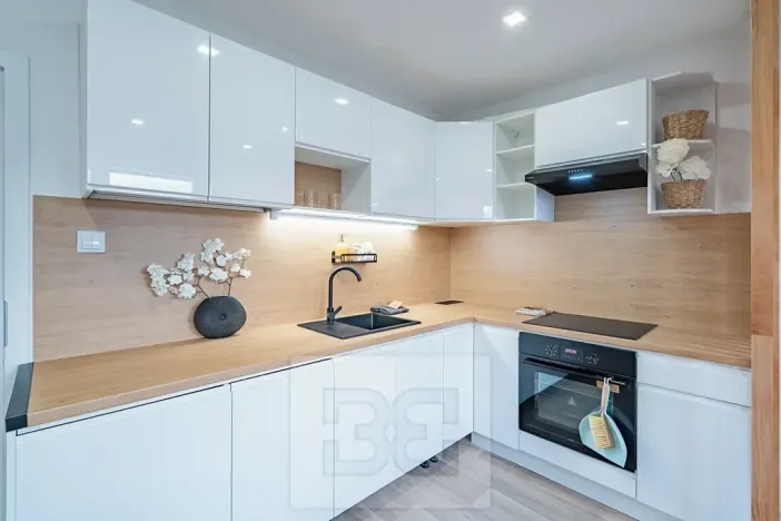 Pronájem bytu 2+kk, Liberec, 42 m2