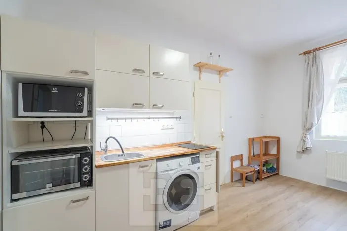 Pronájem bytu 2+kk, Praha - Hloubětín, Hostavická, 35 m2