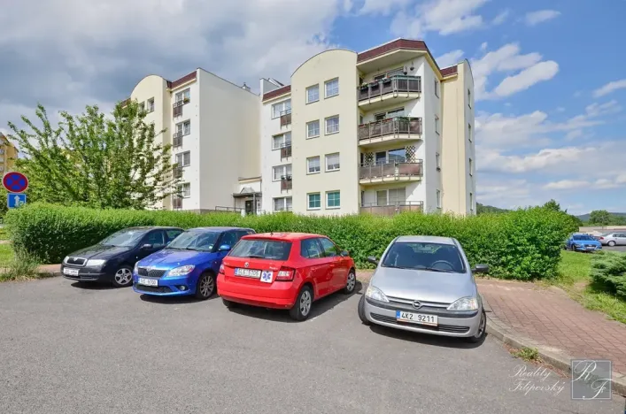 Pronájem bytu 1+kk, Chlumec, Stradovská, 32 m2