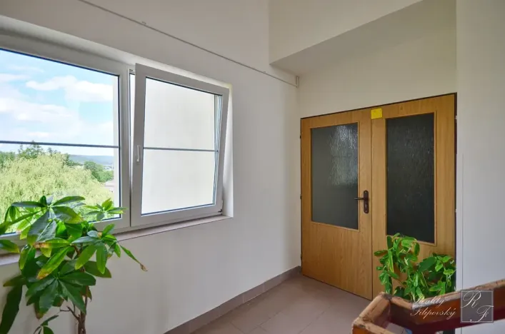 Pronájem bytu 1+kk, Chlumec, Stradovská, 32 m2