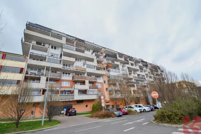 Prodej bytu 1+kk, Praha - Vysočany, Podkovářská, 39 m2