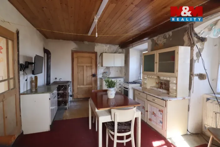 Prodej rodinného domu, Žalany - Černčice, 240 m2