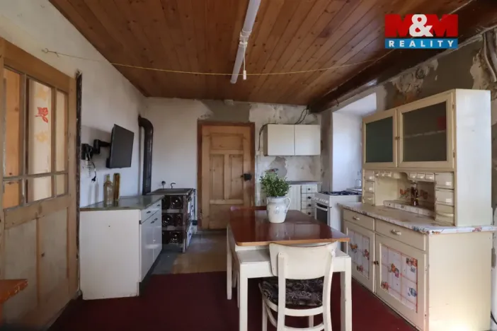 Prodej rodinného domu, Žalany - Černčice, 240 m2