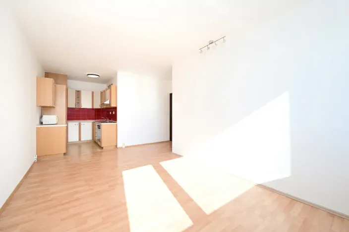 Pronájem bytu 2+kk, Praha - Bohnice, Zelenohorská, 42 m2