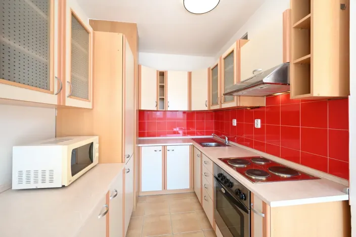 Pronájem bytu 2+kk, Praha - Bohnice, Zelenohorská, 42 m2