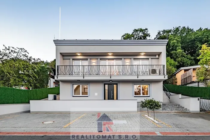 Pronájem bytu 4+kk, Praha - Komořany, Pod lesem, 127 m2