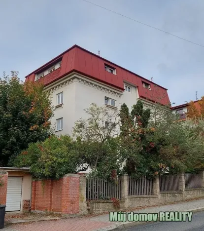 Pronájem bytu 2+1, Praha - Dejvice, Na Šťáhlavce, 61 m2