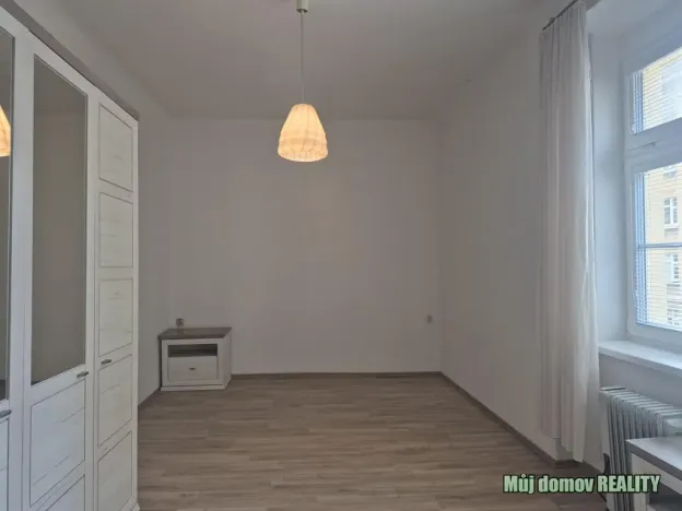 Pronájem bytu 2+1, Praha - Žižkov, Žerotínova, 70 m2