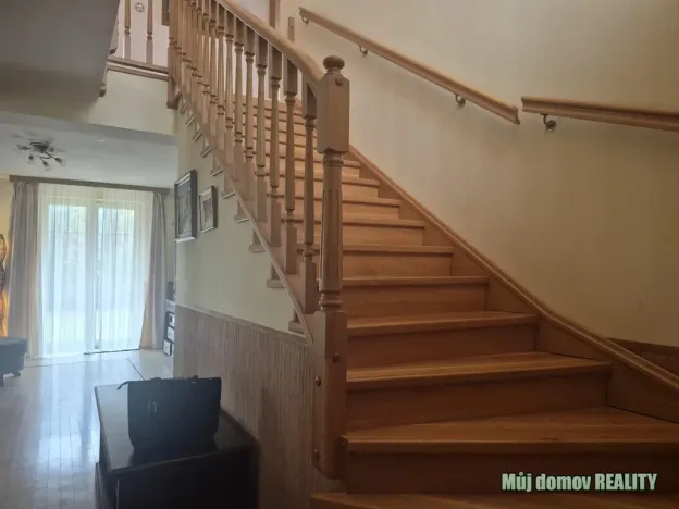 Pronájem rodinného domu, Praha - Ďáblice, Markvartická, 280 m2