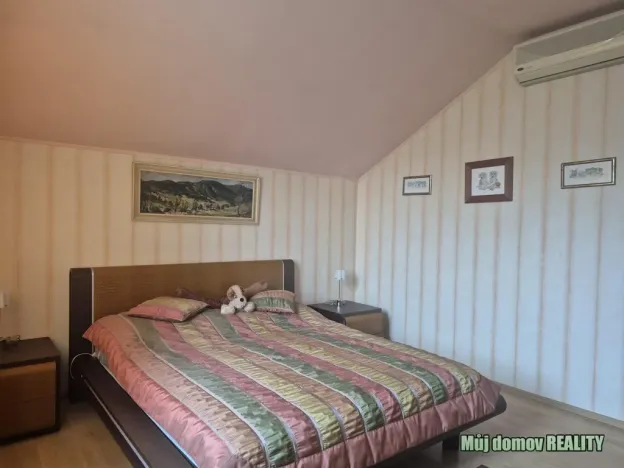 Pronájem rodinného domu, Praha - Ďáblice, Markvartická, 280 m2