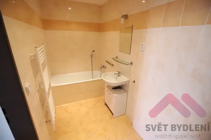 Pronájem bytu 2+kk, Praha - Košíře, Plzeňská, 55 m2