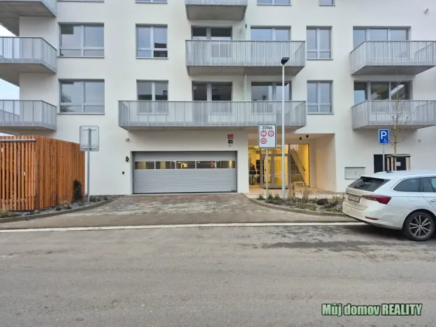 Pronájem bytu 1+kk, Praha - Dolní Měcholupy, Honzíkova, 41 m2