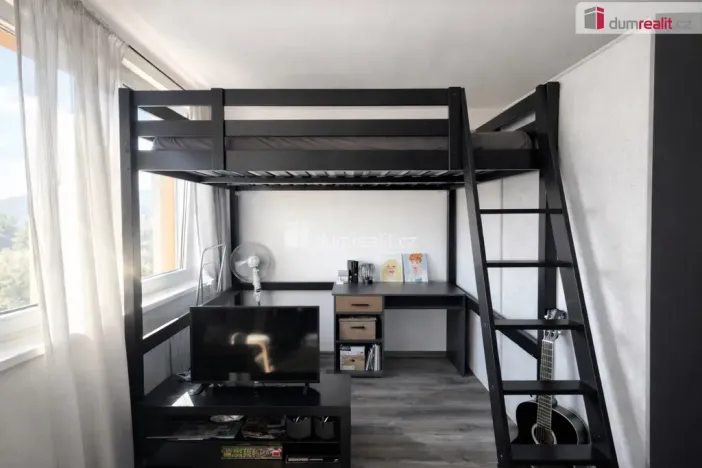 Pronájem bytu 1+kk, Ústí nad Labem - Všebořice, Spartakiádní, 32 m2