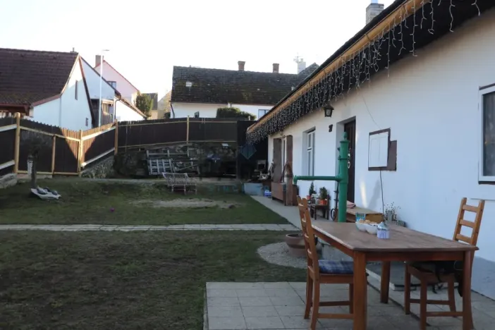 Prodej rodinného domu, Lužany - Dlouhá Louka, 150 m2