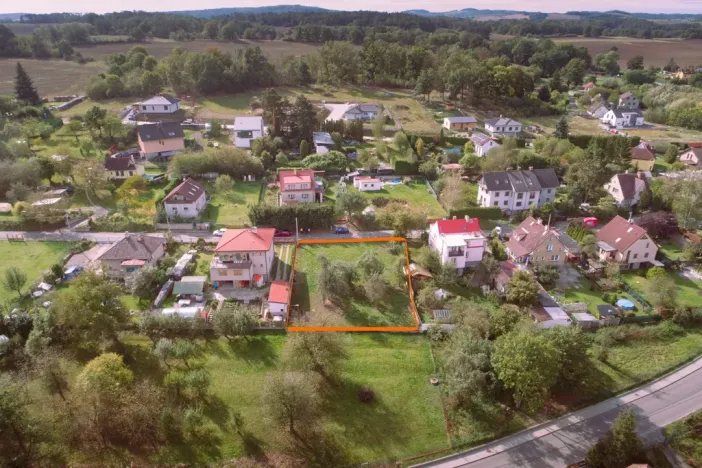 Prodej pozemku pro bydlení, Týnec nad Sázavou - Podělusy, 813 m2