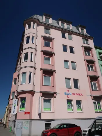 Pronájem kanceláře, Plzeň - Jižní Předměstí, Skrétova, 159 m2