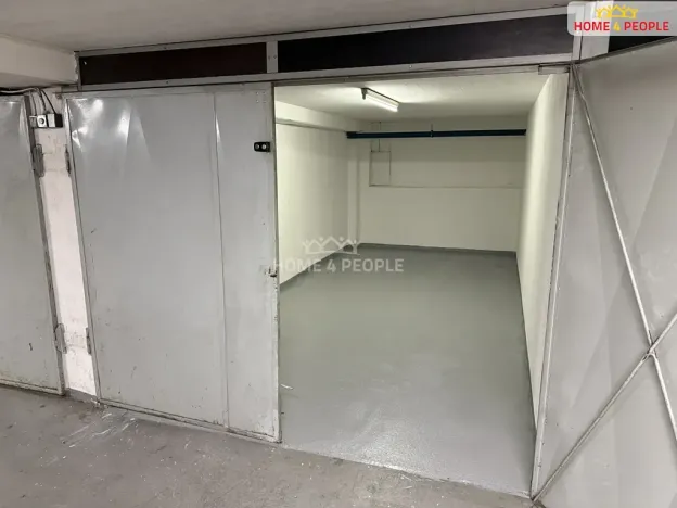 Prodej garáže, Praha - Stodůlky, Bašteckého, 18 m2