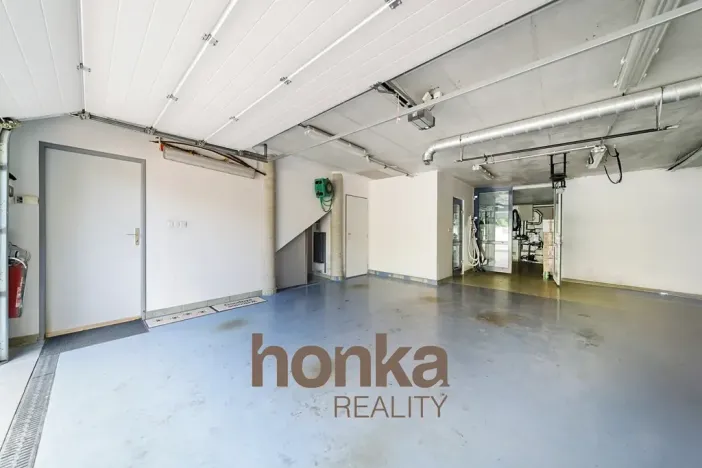 Pronájem rodinného domu, Kosoř, K Lomu, 263 m2