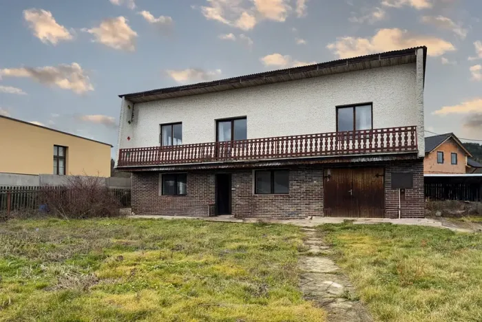 Prodej rodinného domu, Běštín, 193 m2