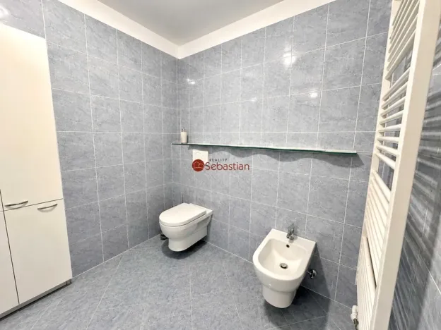 Pronájem kanceláře, Pardubice - Zelené Předměstí, třída Míru, 71 m2