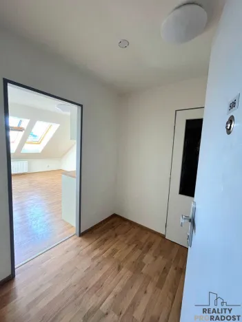 Pronájem bytu 1+kk, Brno, Vlhká, 31 m2